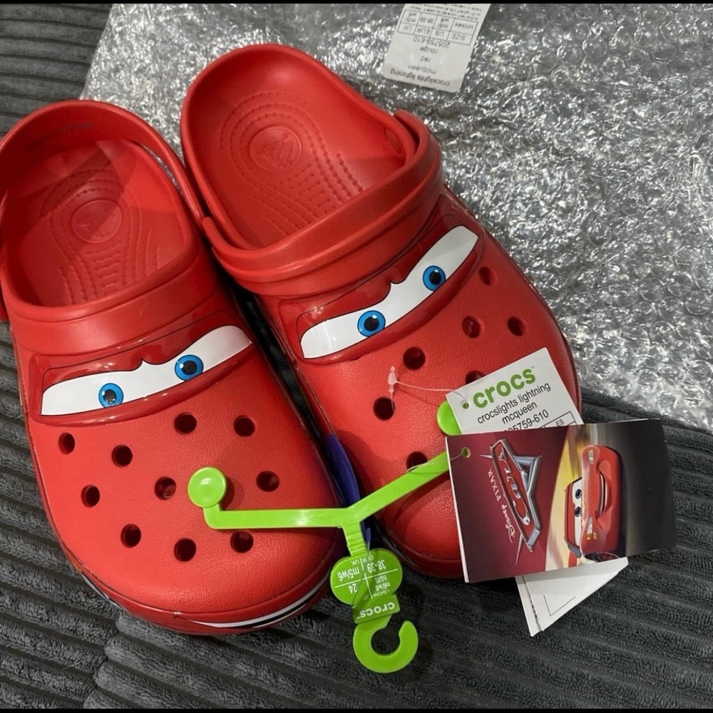 Lightning McQueen Crocs